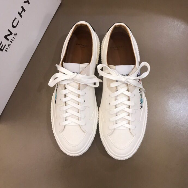 Givenchy Logo Print Low-Top Sneakers