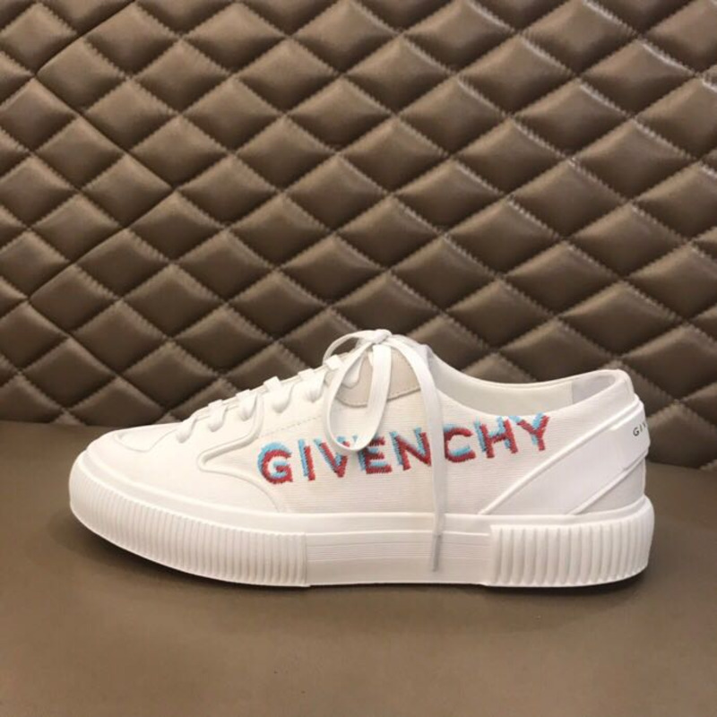 Givenchy Logo Print Low-Top Sneakers