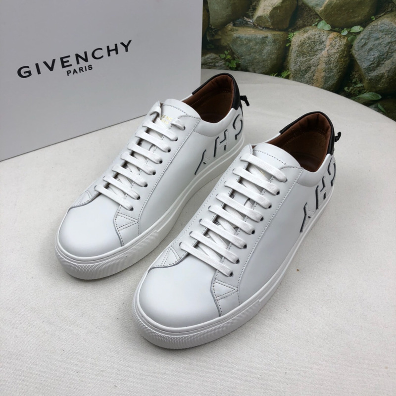 Givenchy Sneakers