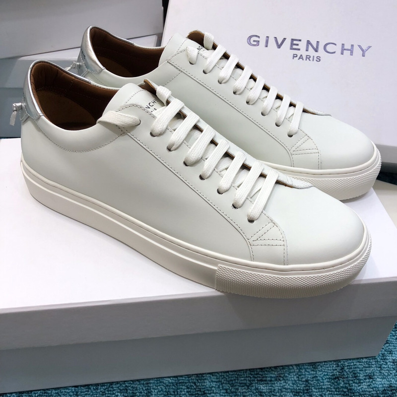 Givenchy Low Leather Sneakers