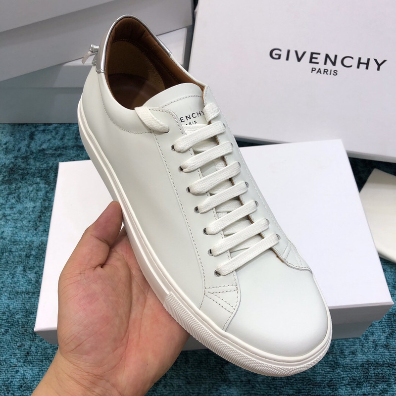 Givenchy Low Leather Sneakers