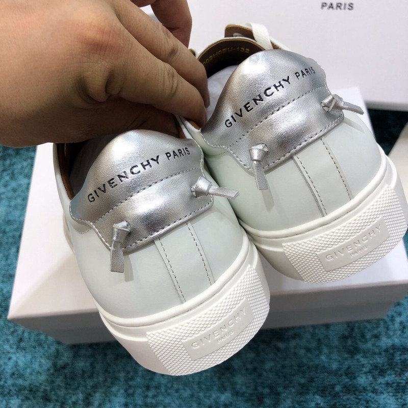 Givenchy Low Leather Sneakers