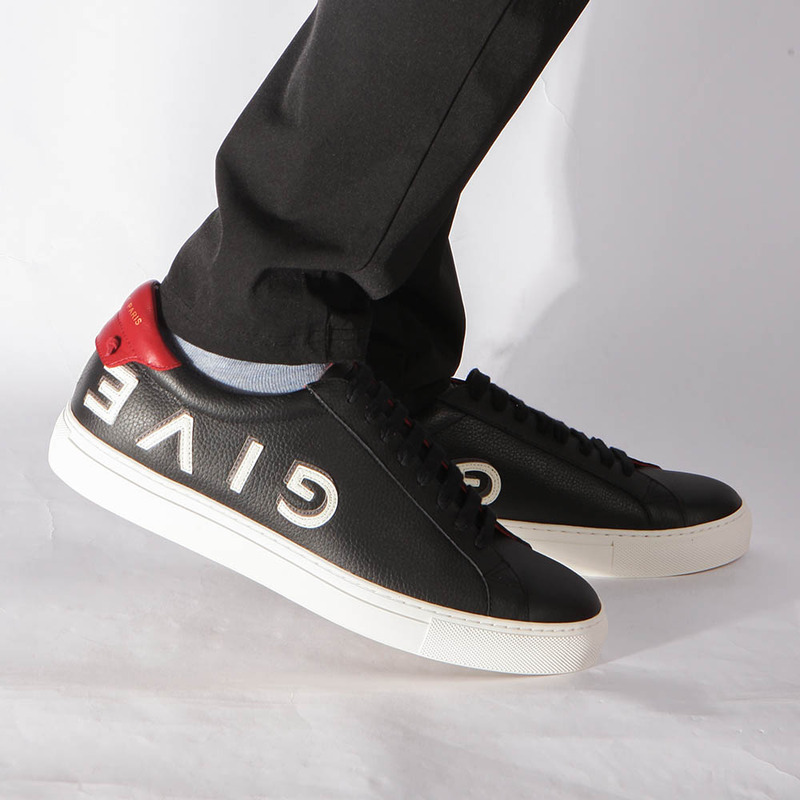 Givenchy Low Sneakers in Leather