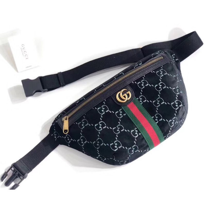 g*u*i V*t*ngg velvet belt bag