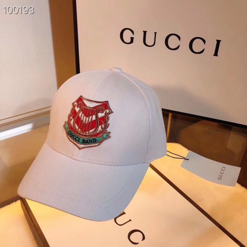 G*u*i baseball hat