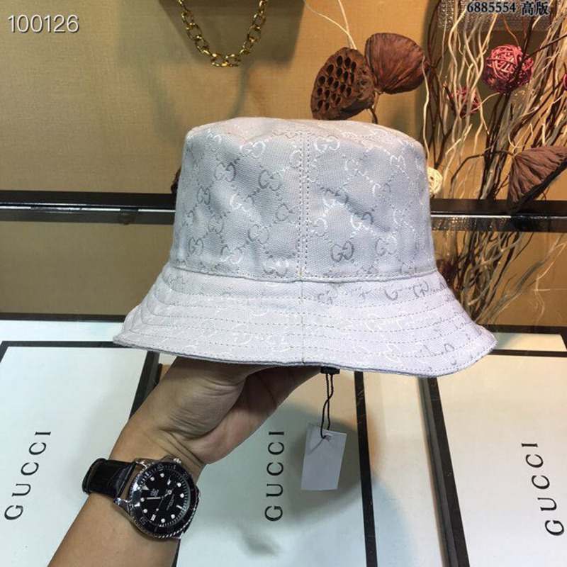 G*u*i lame bucket hat