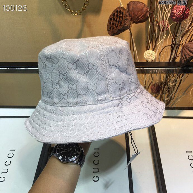 G*u*i lame bucket hat