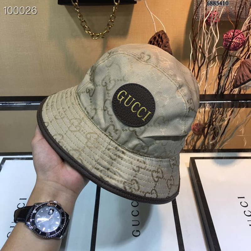 G*u*i x off-white the grid fedora