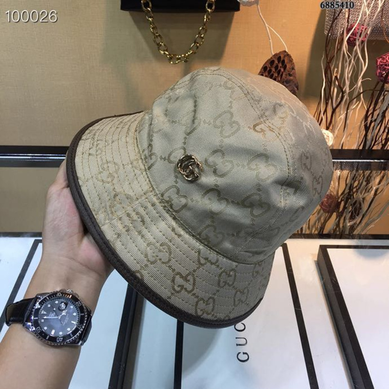 G*u*i x off-white the grid fedora