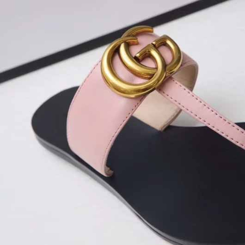 G*u*i leather thong sandal with double