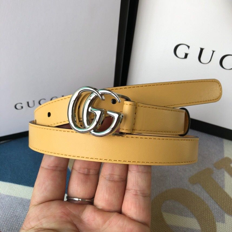 G*u*i yellow leather belt