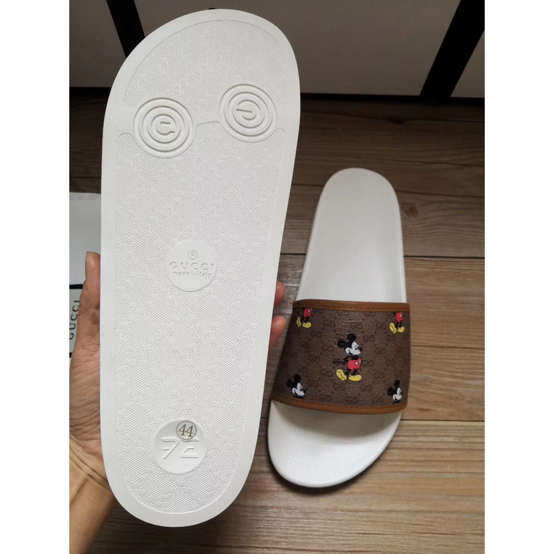 G*u*i disney x slide sandal