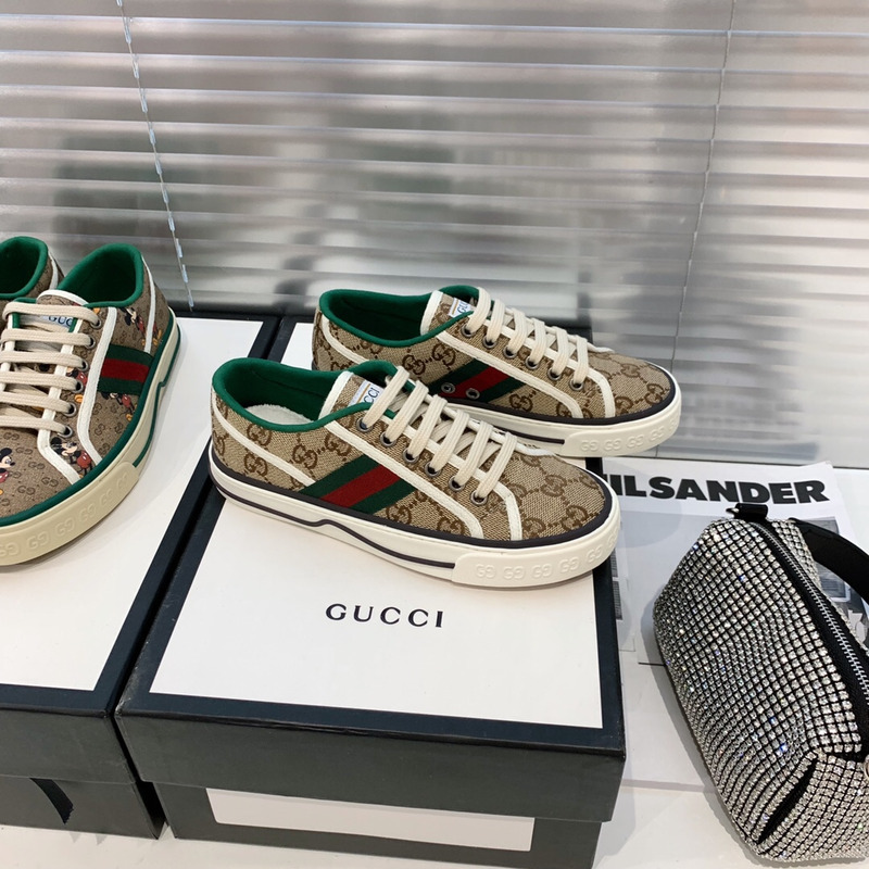 G*u*i tennis 1977 sneaker