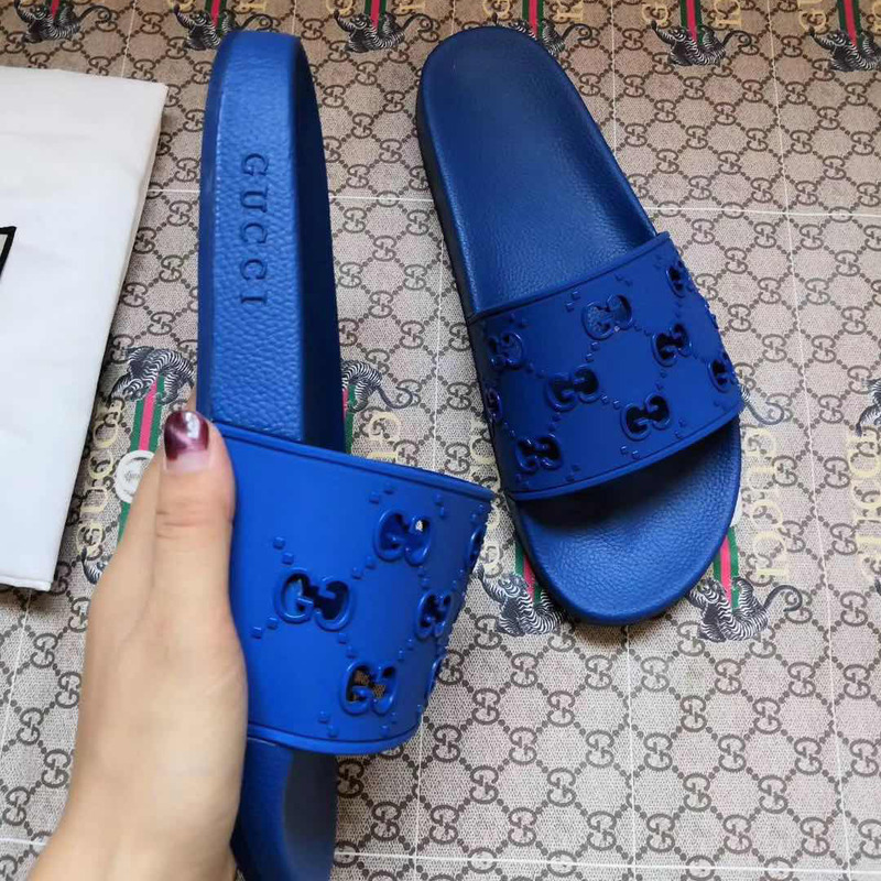 G*u*i rubber gg slide sandal in blue