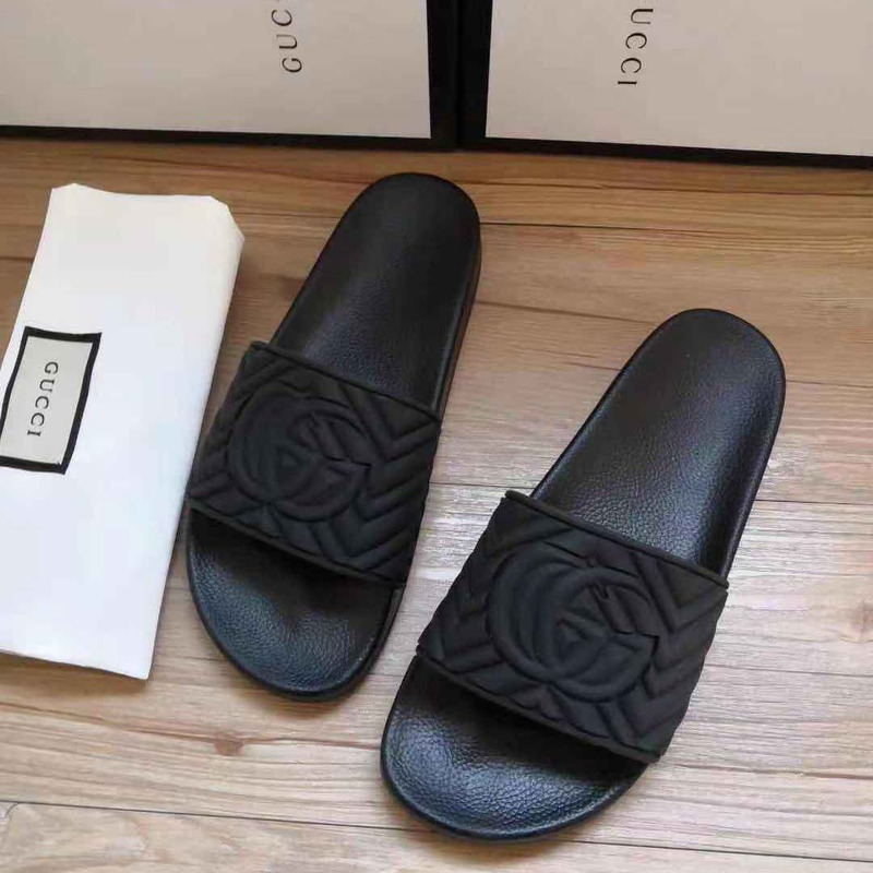 G*u*i men''s matelasse rubber slide sandal