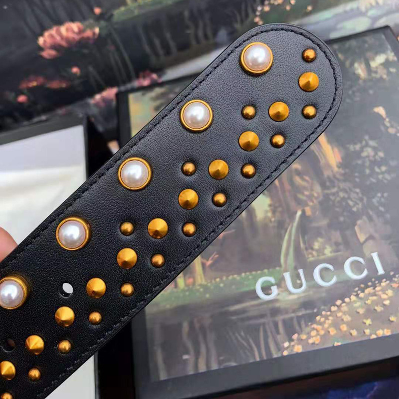 G*u*i leather belt with tiger buckle