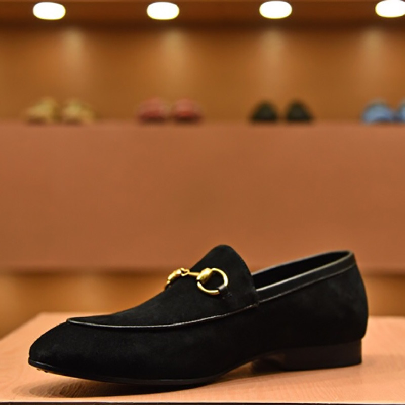 G*u*i jordaan velvet loafer