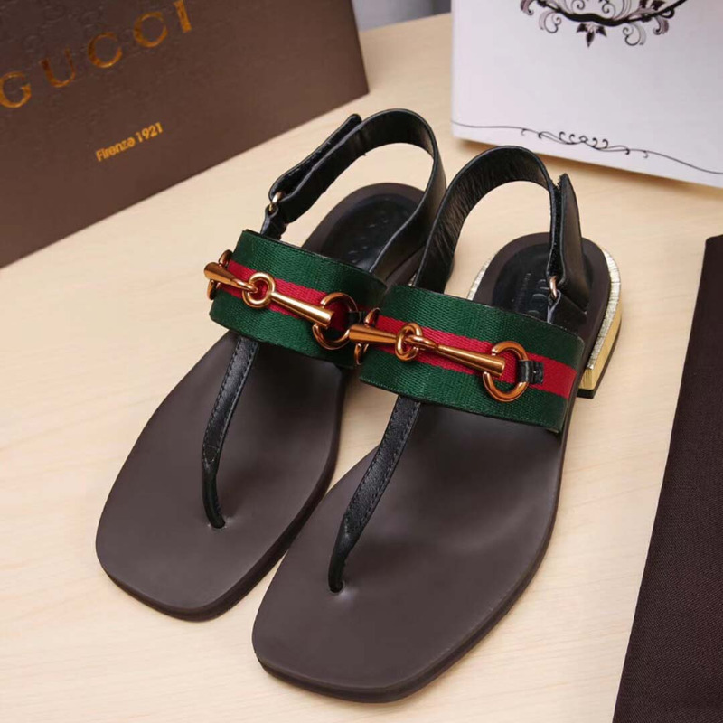 G*u*i web horsebit thong sandals