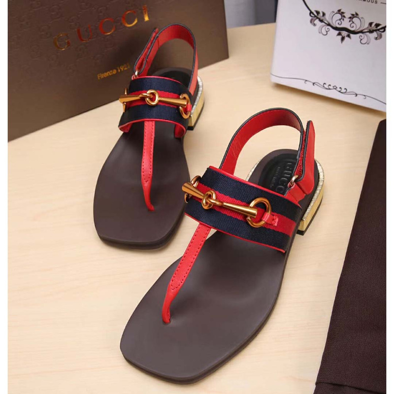 G*u*i web horsebit thong sandals