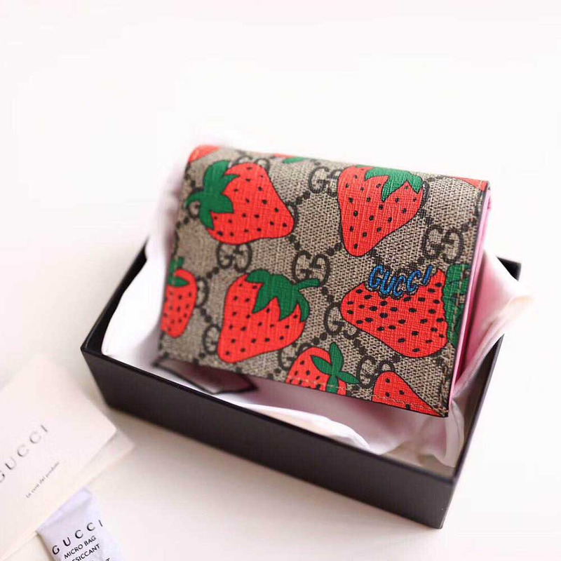 G*u*i strawberry print card case wallet