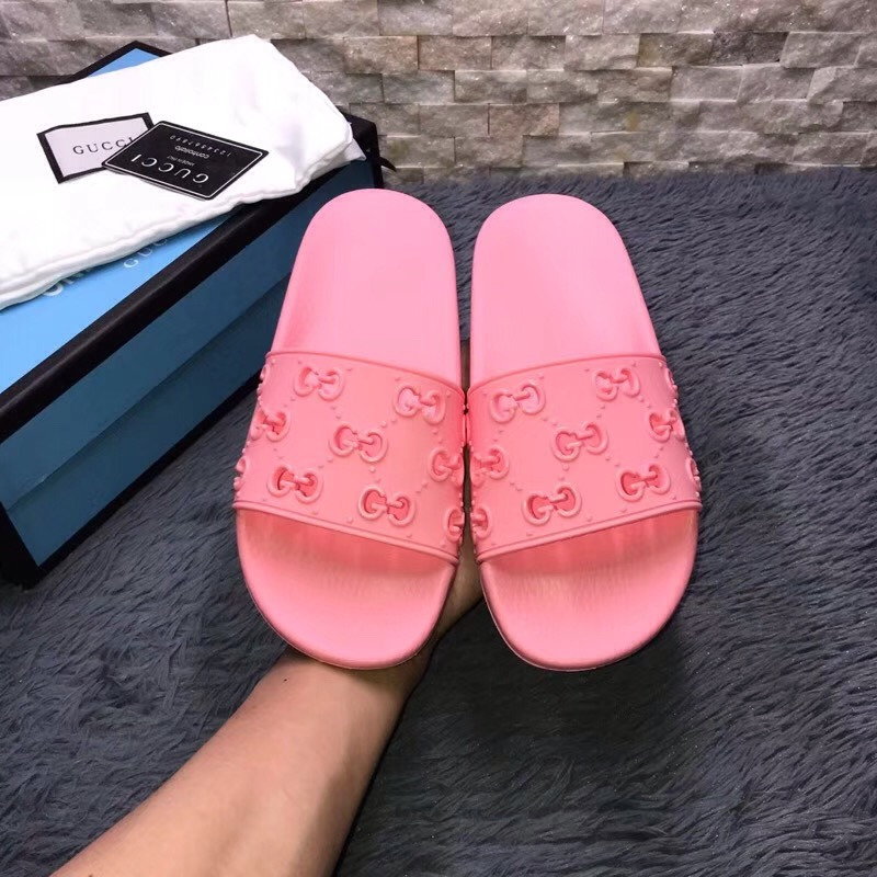 rubber G*u*i slide sandal in pink