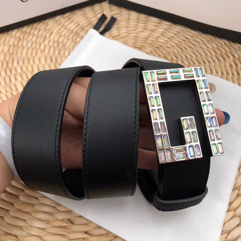 leather belt with square G*u*i buckle in black