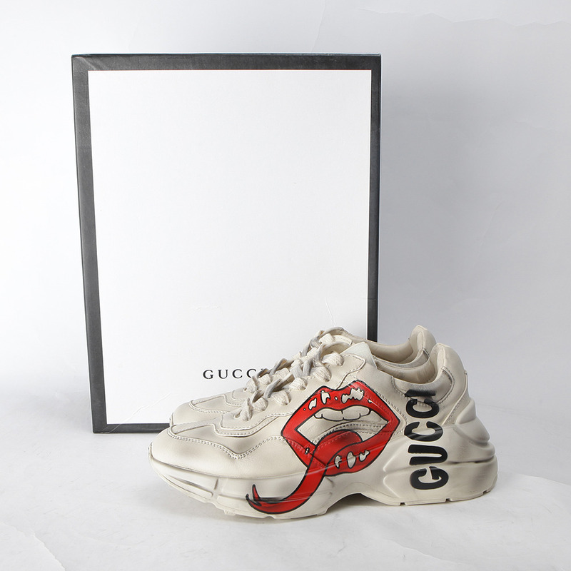 G*u*i rhyton sneaker with mouth print