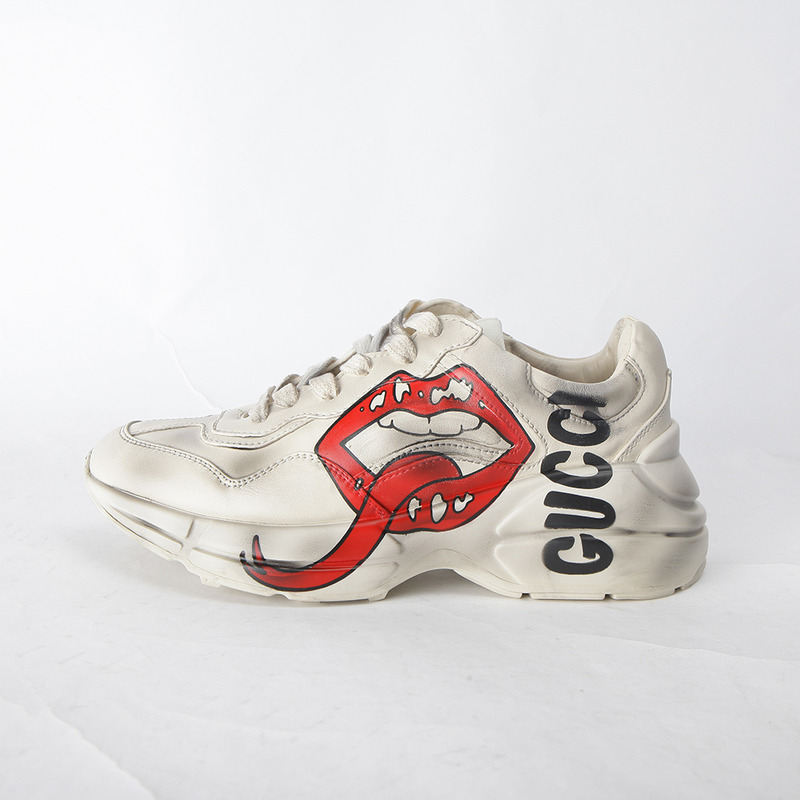 G*u*i rhyton sneaker with mouth print