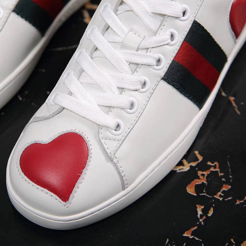 G*u*i ace embroidered sneaker with red leather heart