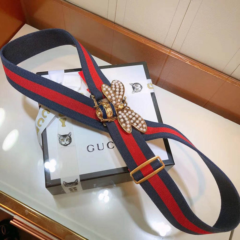 G*u*i web belt with bee( blue and red web)