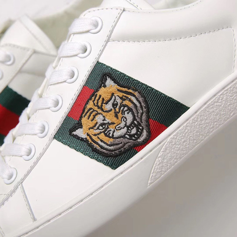 G*u*i ace embroidered tiger sneaker