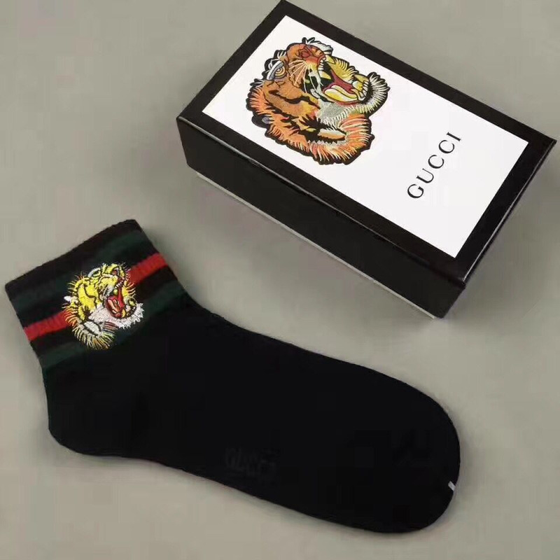 G*u*i socks