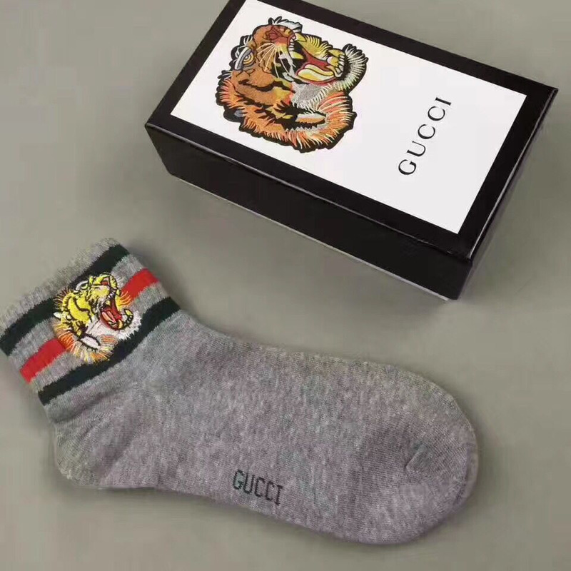 G*u*i socks