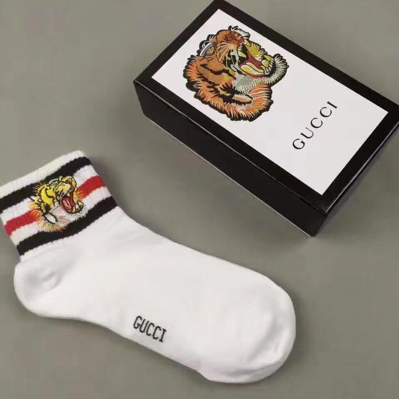 G*u*i socks