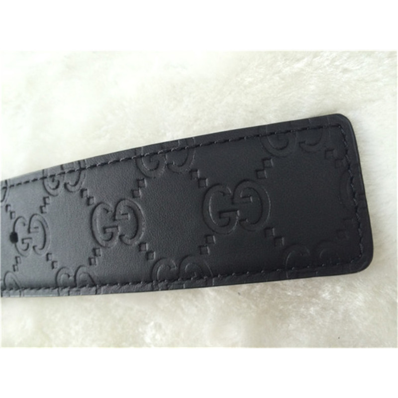 black G*u*i leather silver buckle