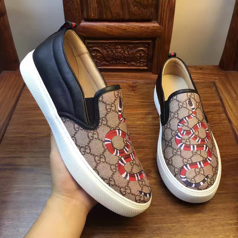 G*u*i sneaker with snake embroidery