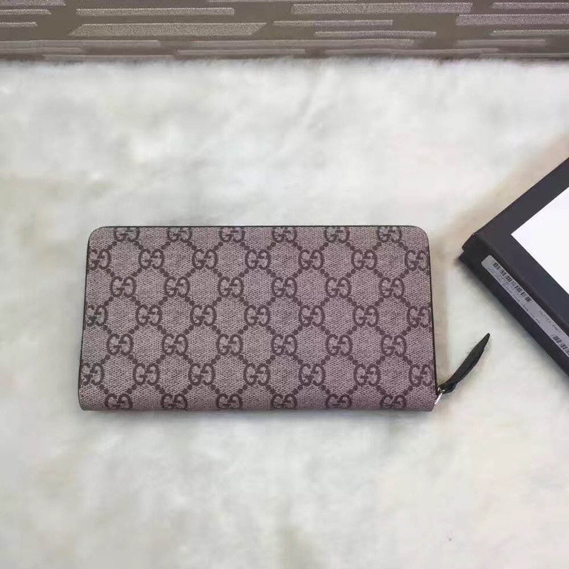 G*u*i snake long wallet