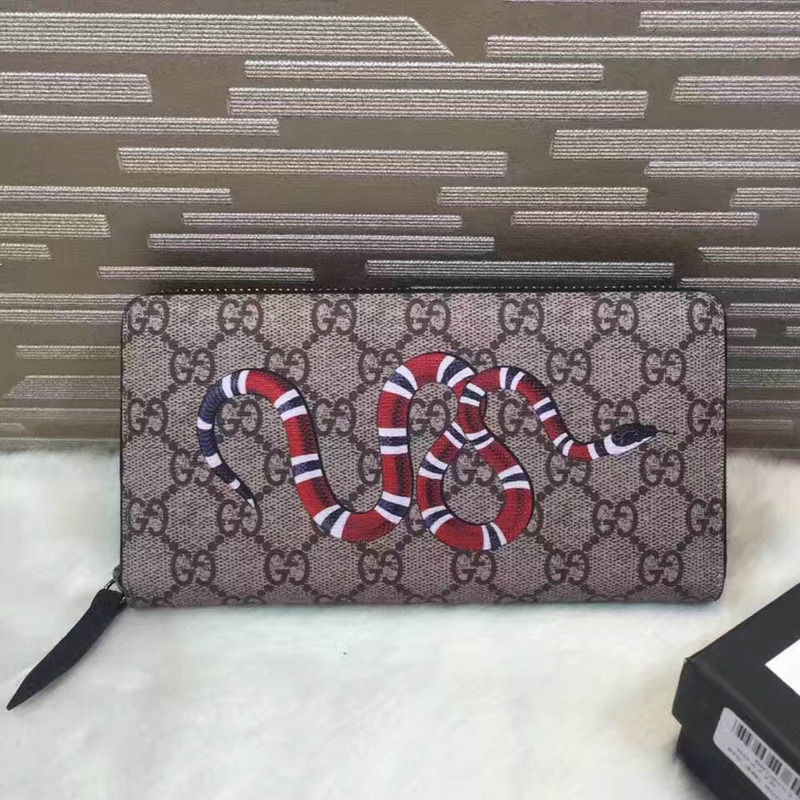 G*u*i snake long wallet