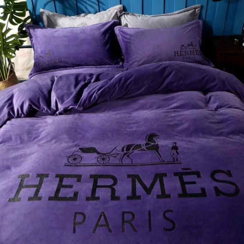 H**mes four piece suit bedding