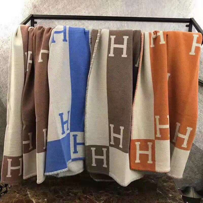 H**mes blanket scarf