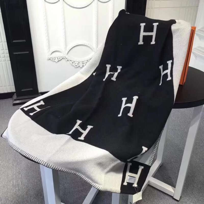 H**mes black scarf