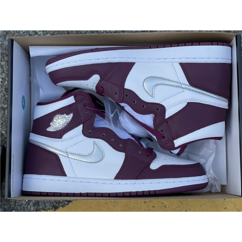 Air Jordan 1 High OG" Bordeaux"555088 611 Sneakers Men Women