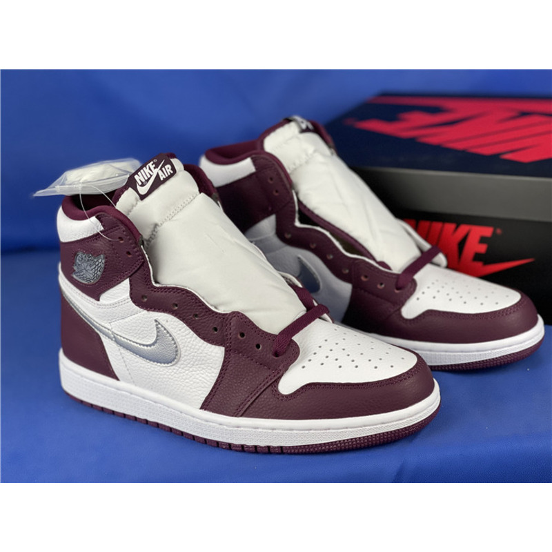 Air Jordan 1 High OG" Bordeaux"555088 611 Sneakers Men Women