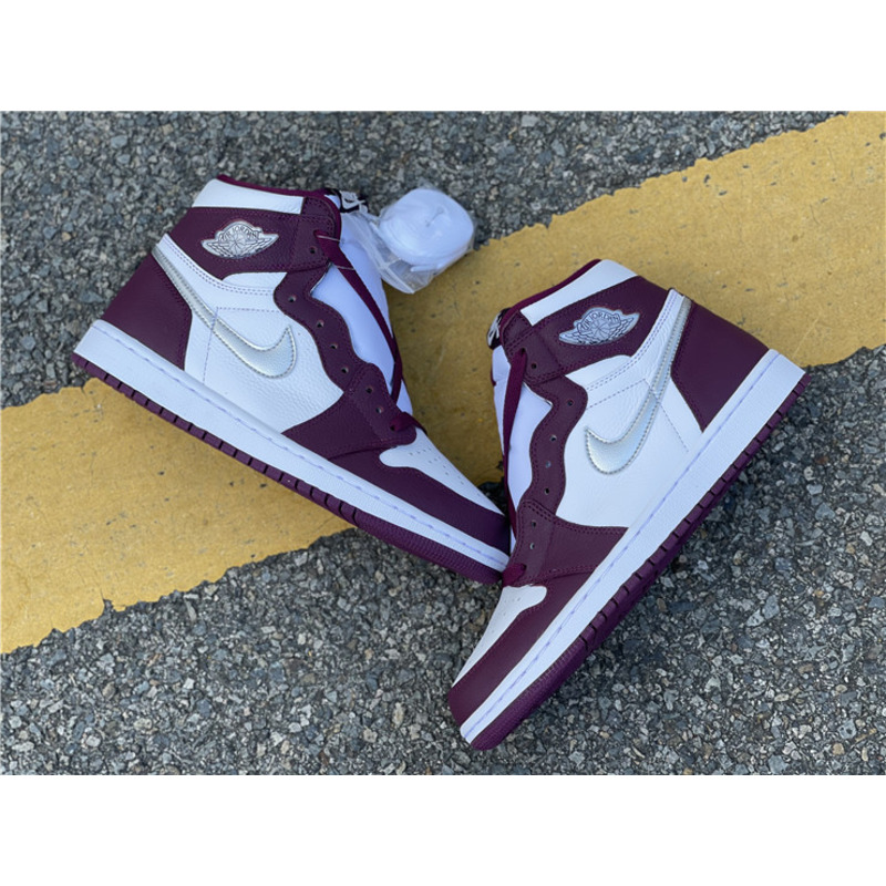 Air Jordan 1 High OG" Bordeaux"555088 611 Sneakers Men Women