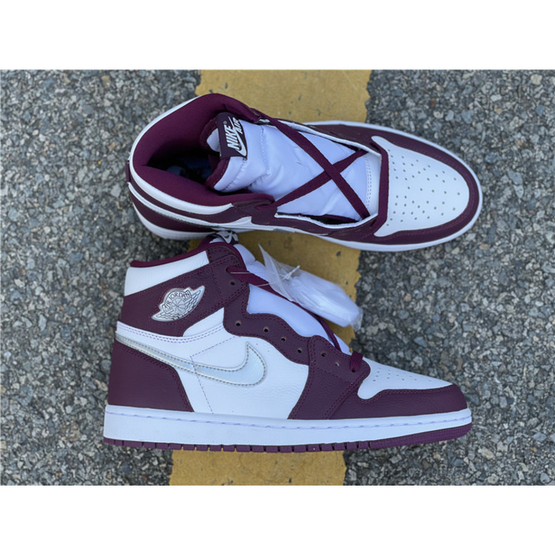 Air Jordan 1 High OG" Bordeaux"555088 611 Sneakers Men Women