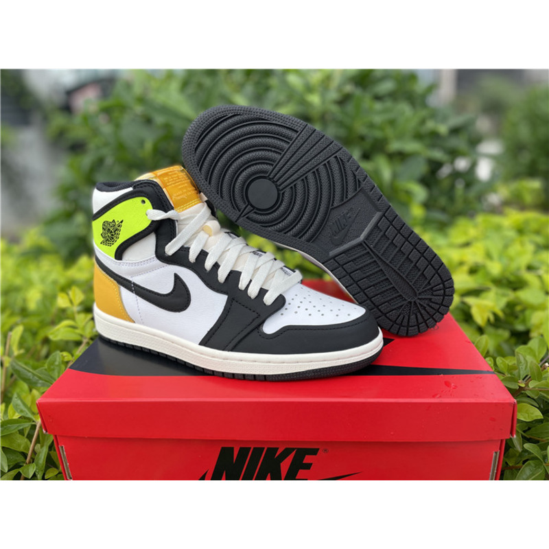 Air Jordan 1 High OG"Volt Gold"555088 118 Sneakers Men