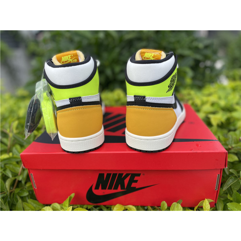 Air Jordan 1 High OG"Volt Gold"555088 118 Sneakers Men