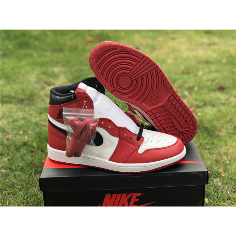 Air Jordan 1 High OG 555088 101 Sneakers Wen Women