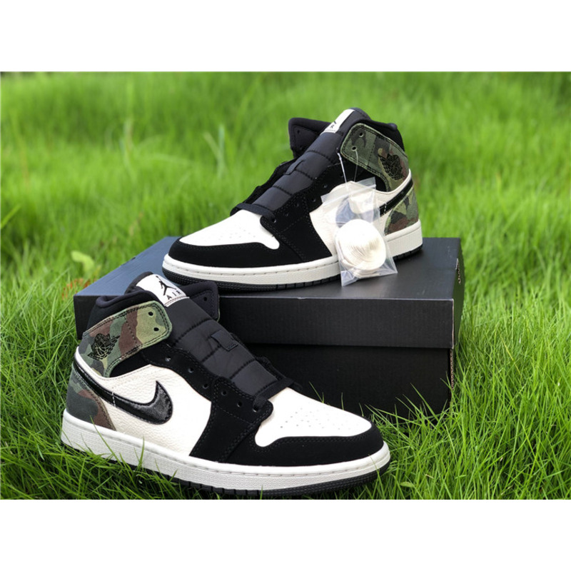 Air Jordan 1 Mid Camo CW5490 001 Sneakers Men Women