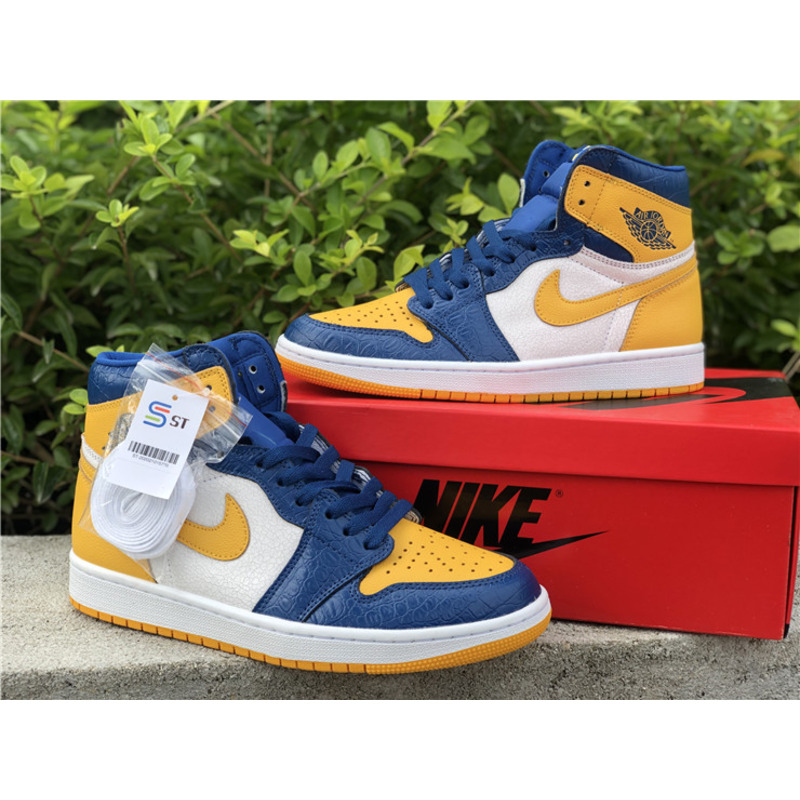 Air Jordan 1 Mid CZ6909 100 Sneakers Men Women